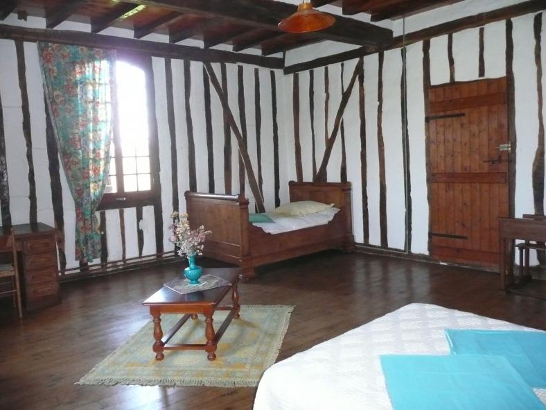 La chambre jaune, fen�tre est